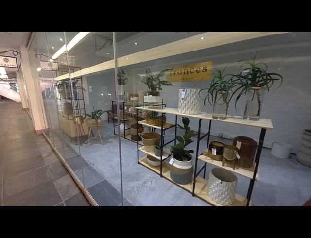 30M² RETAIL RENTED IN GREEN POINT